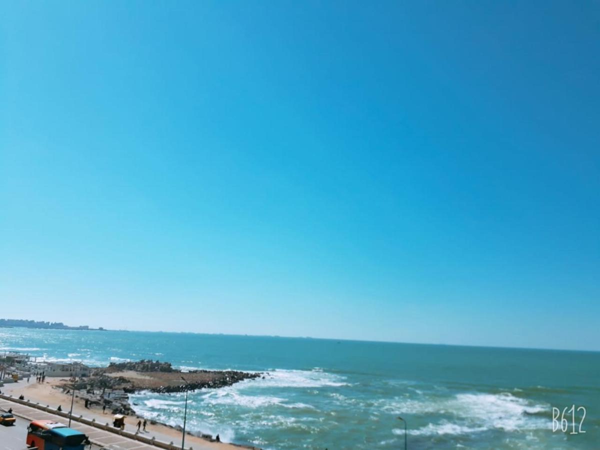 Royal Crown Hotel عائلات فقط İskenderiye Dış mekan fotoğraf